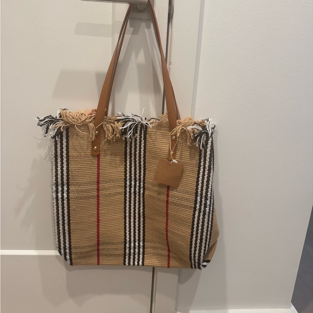 Trendy Boutique Tan and Black Woven Tote